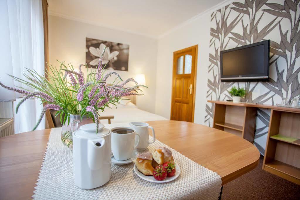Villa Anna Gdansk - Noclegi Rooms - Free Parking Екстер'єр фото